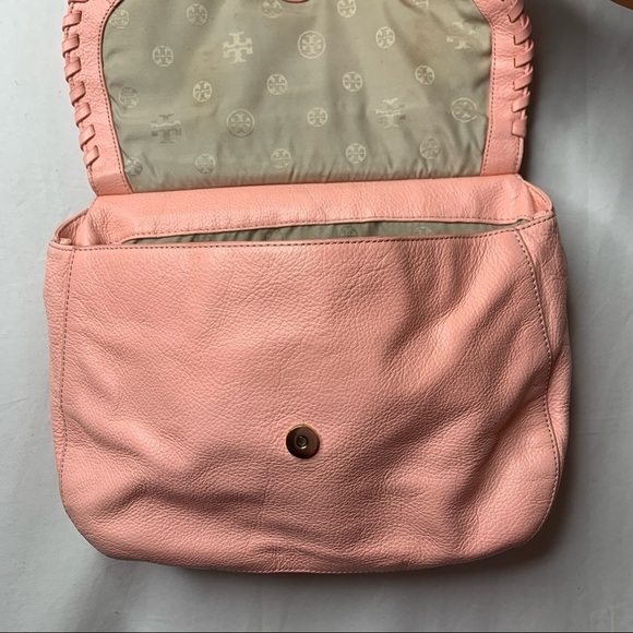 Rare Tory Burch Marion Light Pink Saddle Bag Big Crossbody Bag Gold Chain - Picture 7 of 9